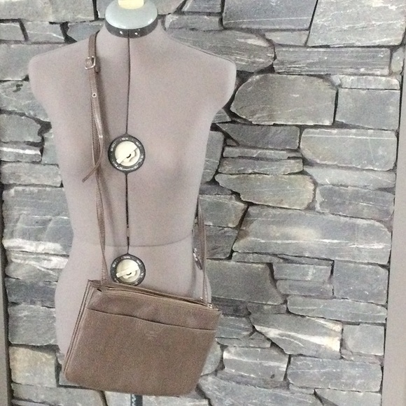 Purse - Picture 1 of 4